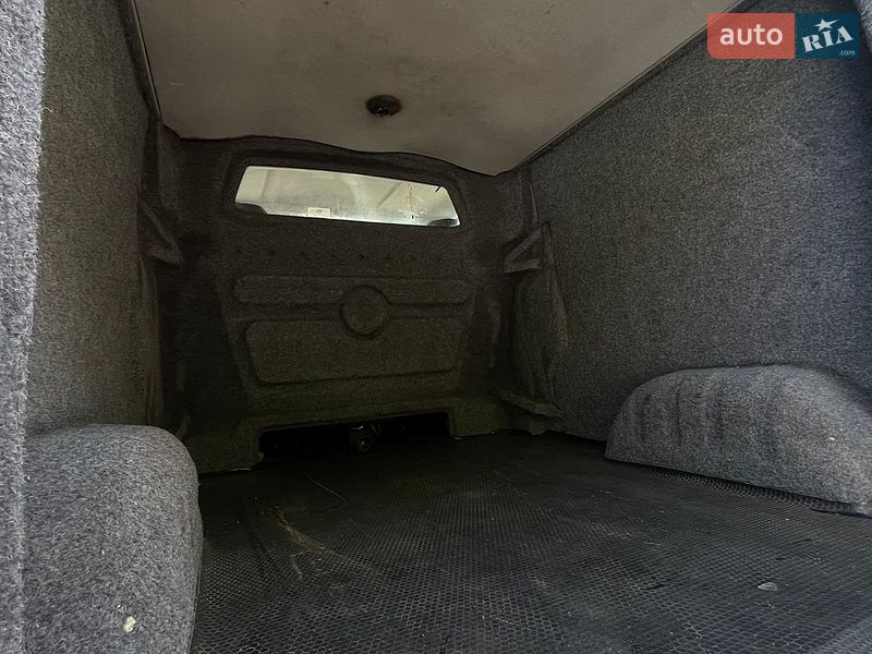 Вантажопасажирський фургон Renault Trafic 2012 в Вінниці