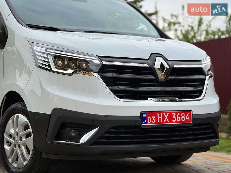 Вантажний фургон Renault Trafic 2023 в Дрогобичі