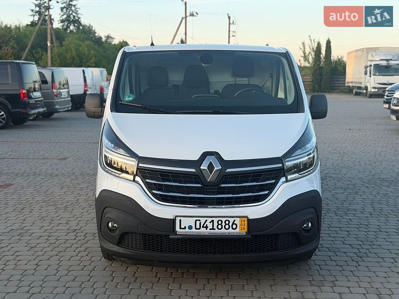 Вантажний фургон Renault Trafic 2021 в Старокостянтинові
