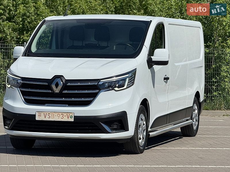Вантажний фургон Renault Trafic 2022 в Дубні