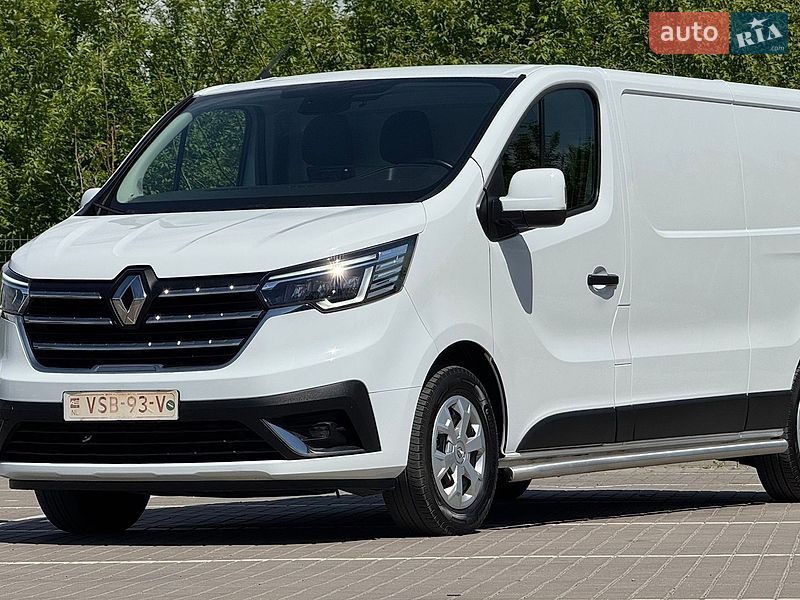 Вантажний фургон Renault Trafic 2022 в Дубні