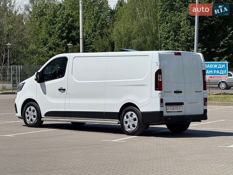 Вантажний фургон Renault Trafic 2022 в Дубні
