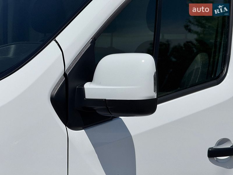 Вантажний фургон Renault Trafic 2022 в Дубні