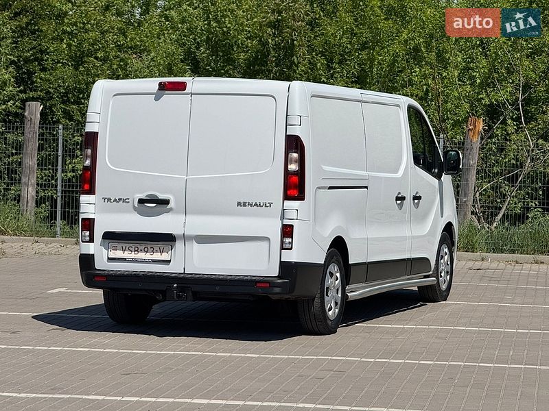 Вантажний фургон Renault Trafic 2022 в Дубні