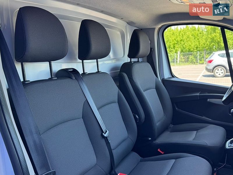 Вантажний фургон Renault Trafic 2022 в Дубні