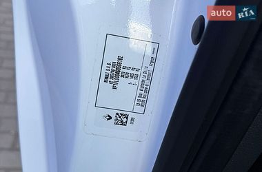 Вантажний фургон Renault Trafic 2022 в Дубні