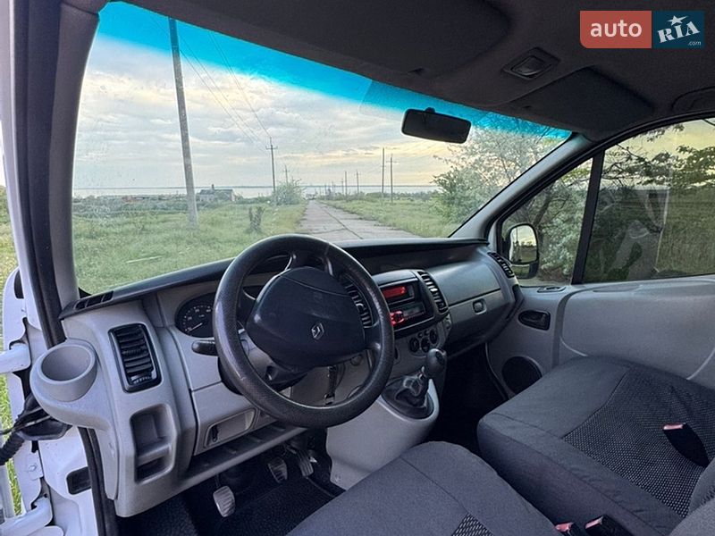 Минивэн Renault Trafic 2008 в Овидиополе