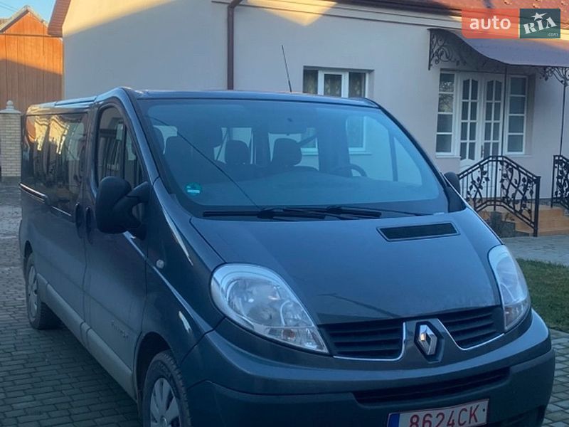 Минивэн Renault Trafic 2011 в Черновцах