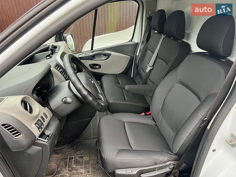 Вантажний фургон Renault Trafic 2018 в Києві