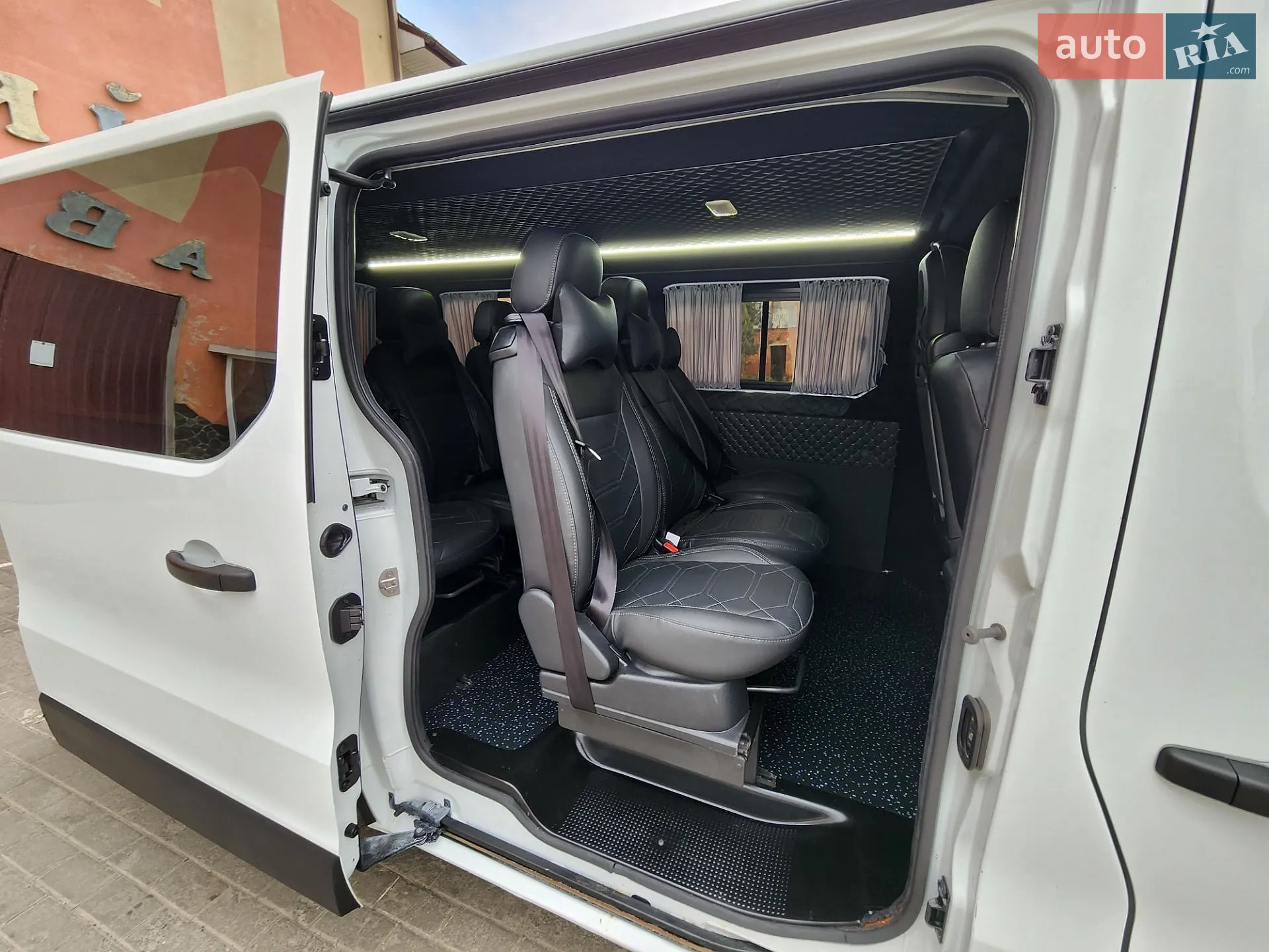 2020 Renault Trafic - мініатюра 15