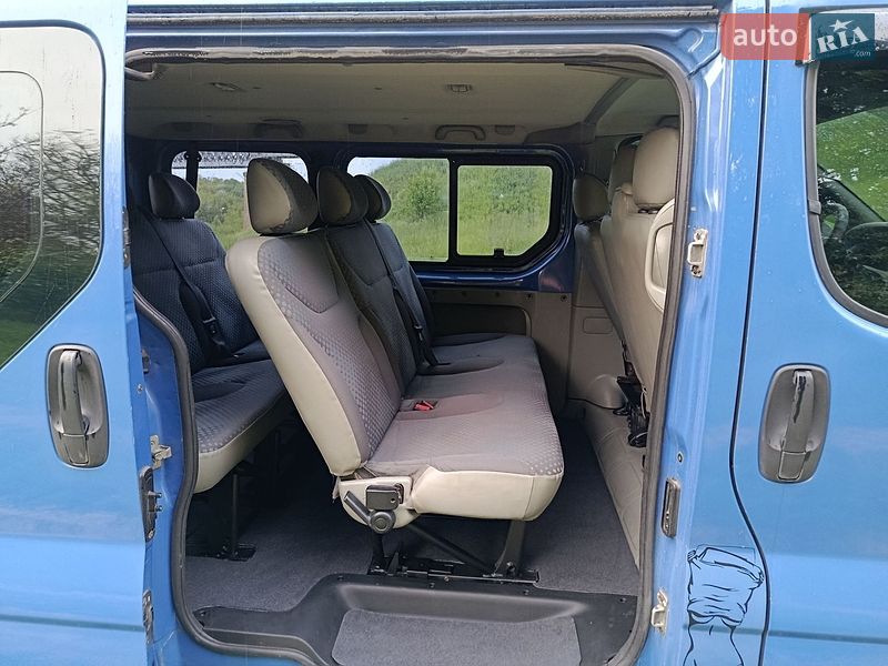 Мінівен Renault Trafic 2006 в Смілі