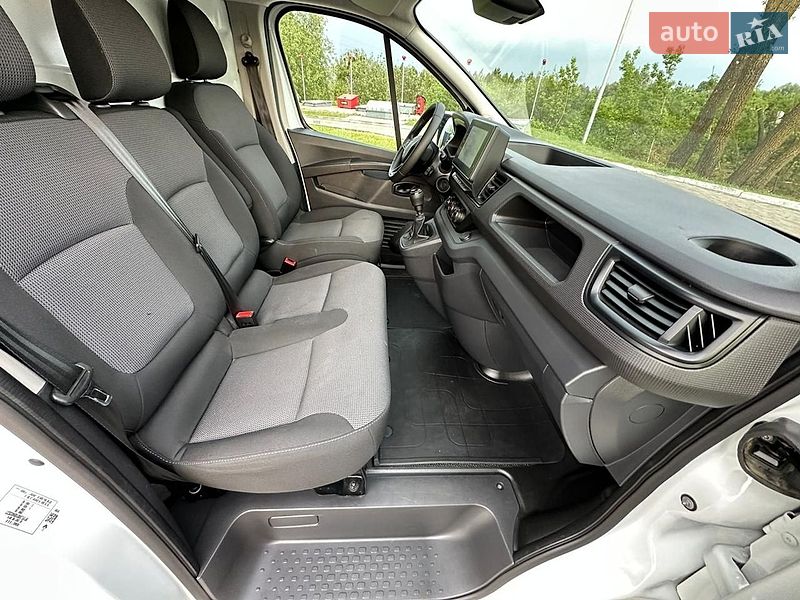 Грузовой фургон Renault Trafic 2022 в Киеве