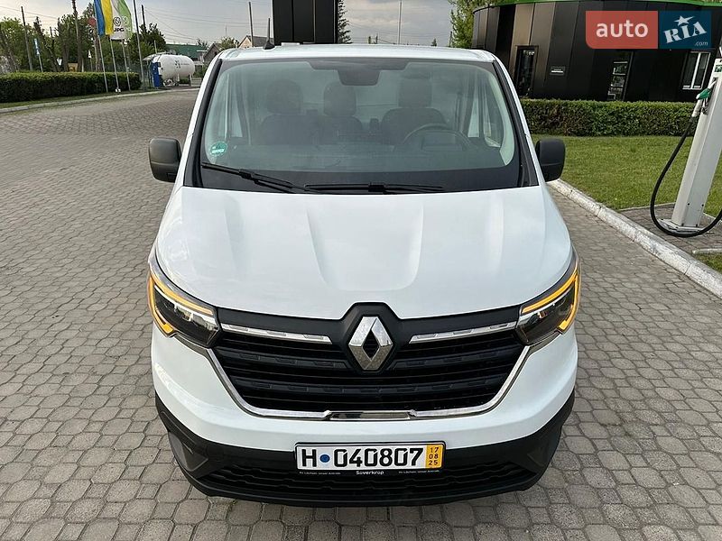 Грузовой фургон Renault Trafic 2022 в Киеве