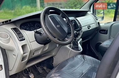 Минивэн Renault Trafic 2003 в Смеле