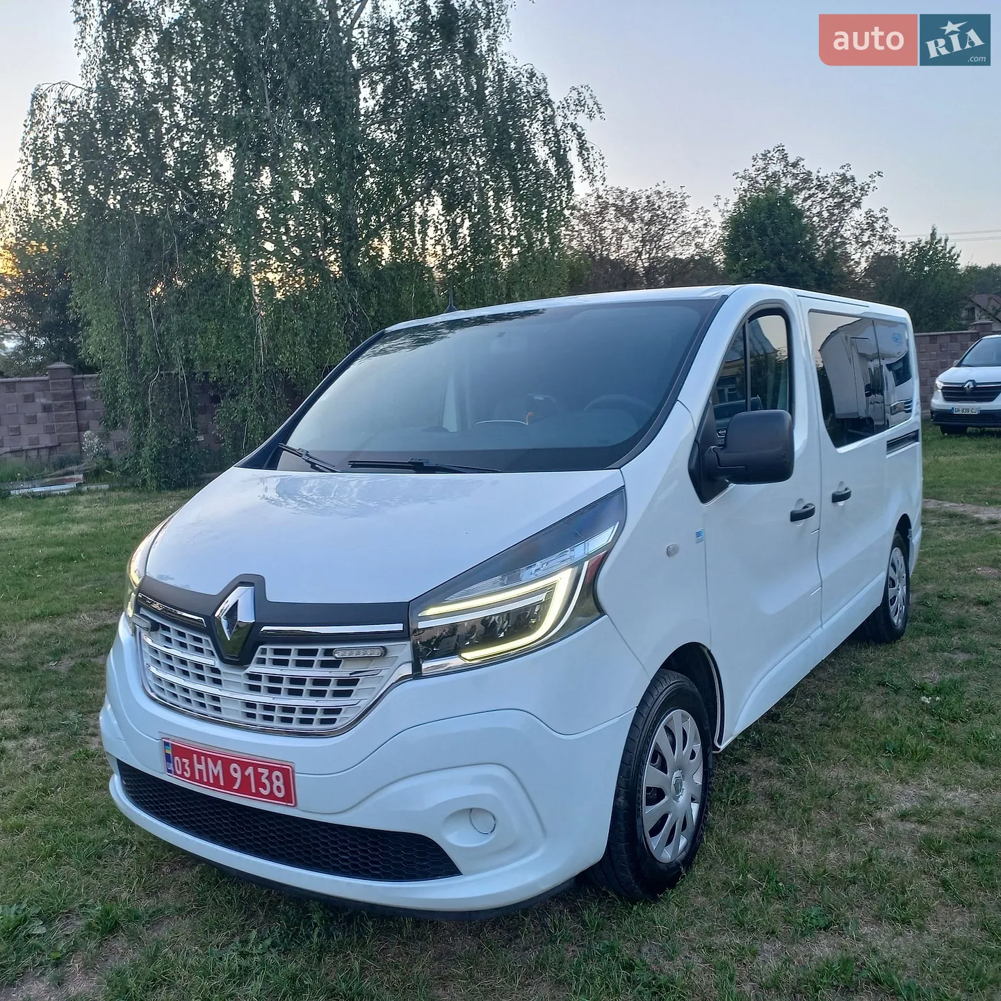 2021 Renault Trafic - мініатюра 2