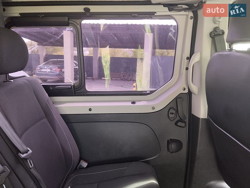 Грузопассажирский фургон Renault Trafic 2017 в Дубно
