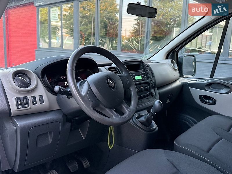 Минивэн Renault Trafic 2017 в Черновцах