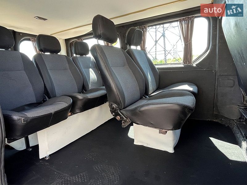 Минивэн Renault Trafic 2005 в Стрые