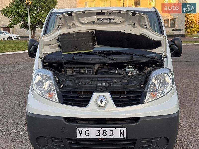 Вантажний фургон Renault Trafic 2014 в Рівному