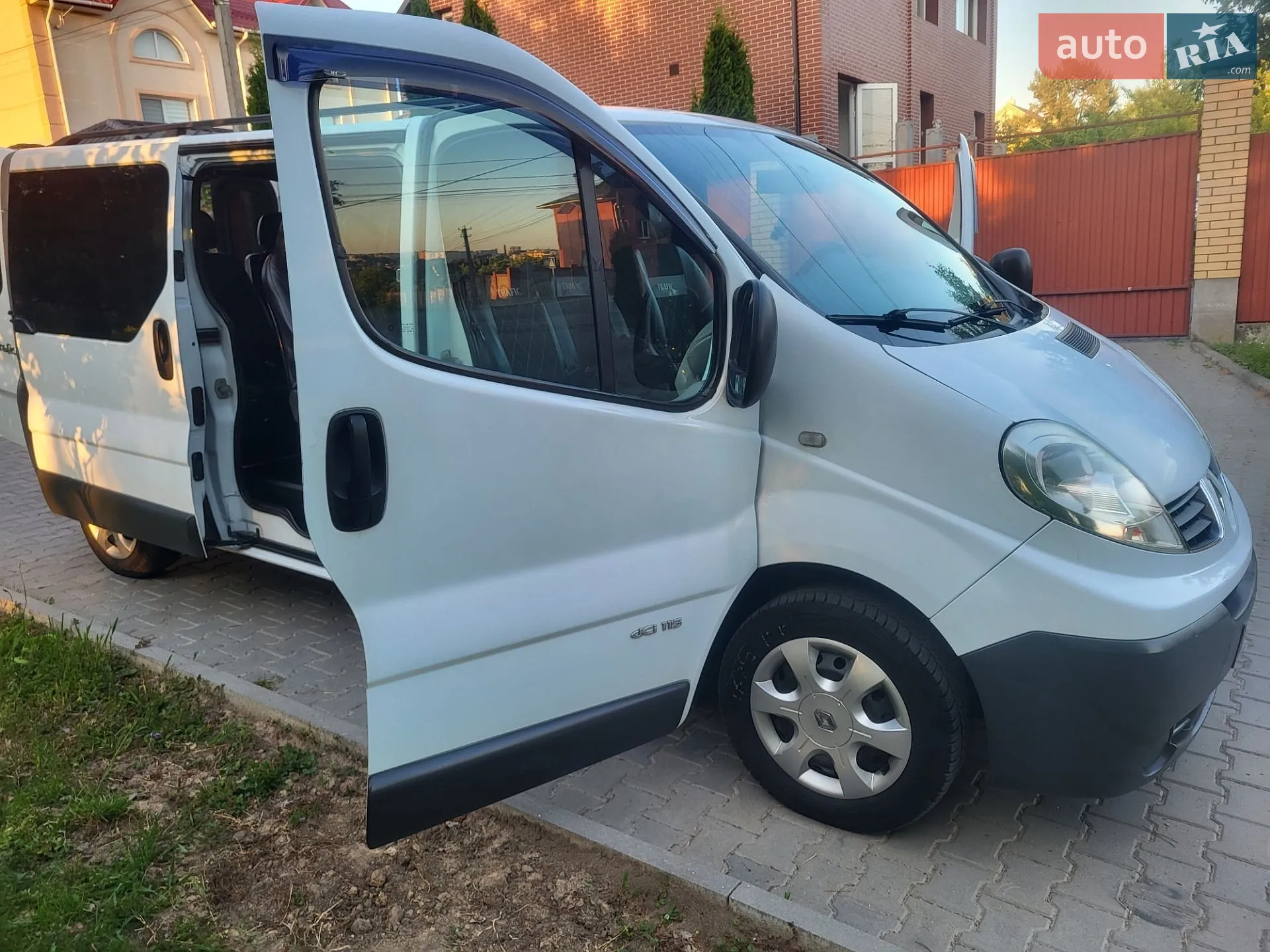 2011 Renault Trafic - мініатюра 51