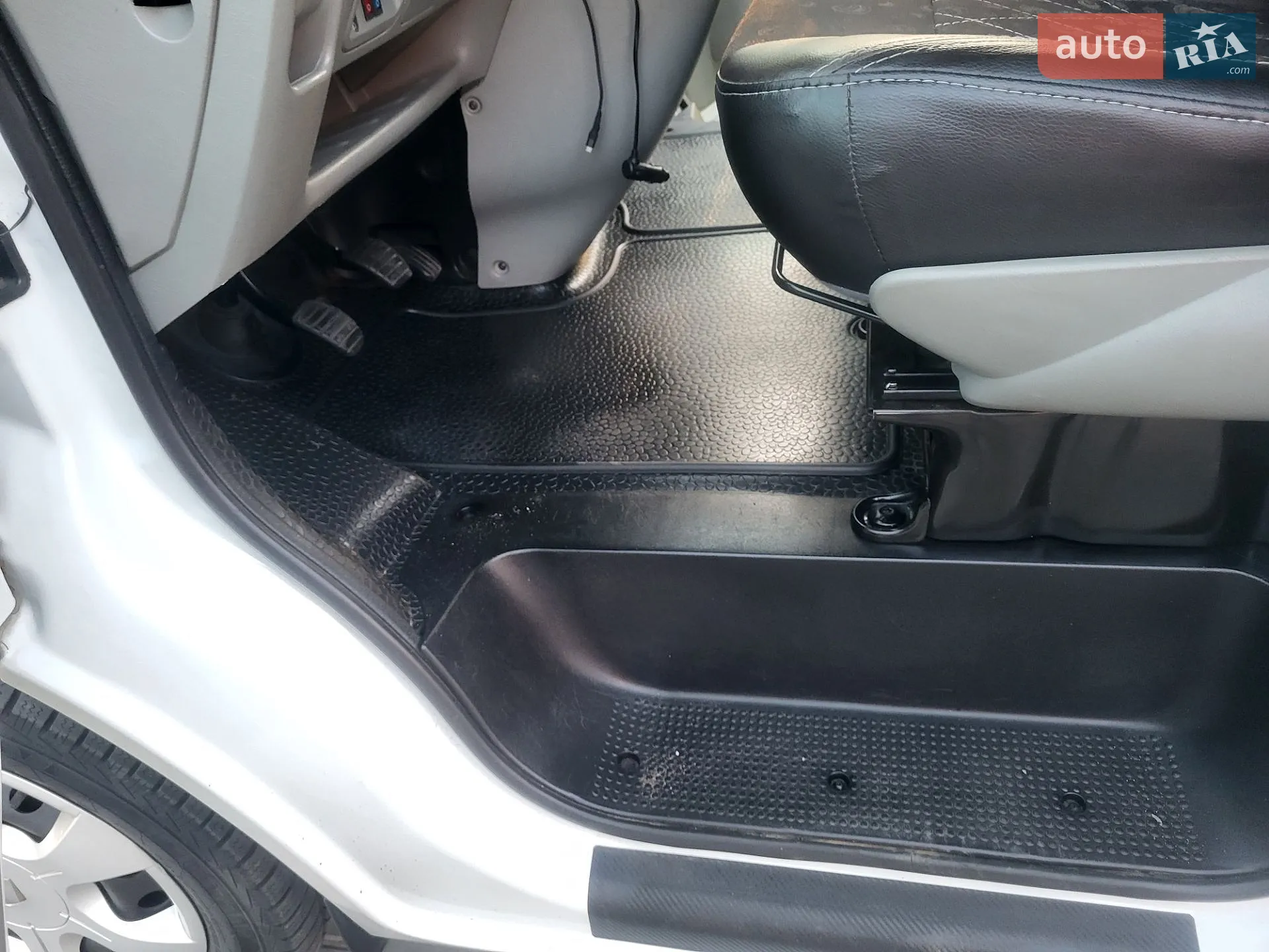 2011 Renault Trafic - мініатюра 81