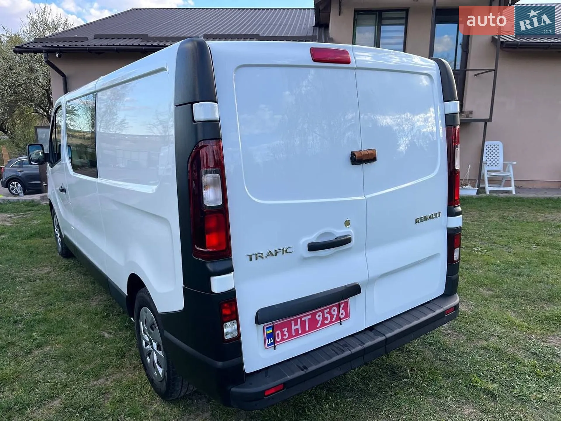 2021 Renault Trafic - мініатюра 8