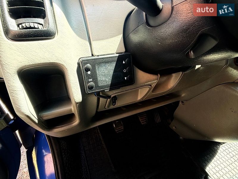 Минивэн Renault Trafic 2007 в Новояворовске