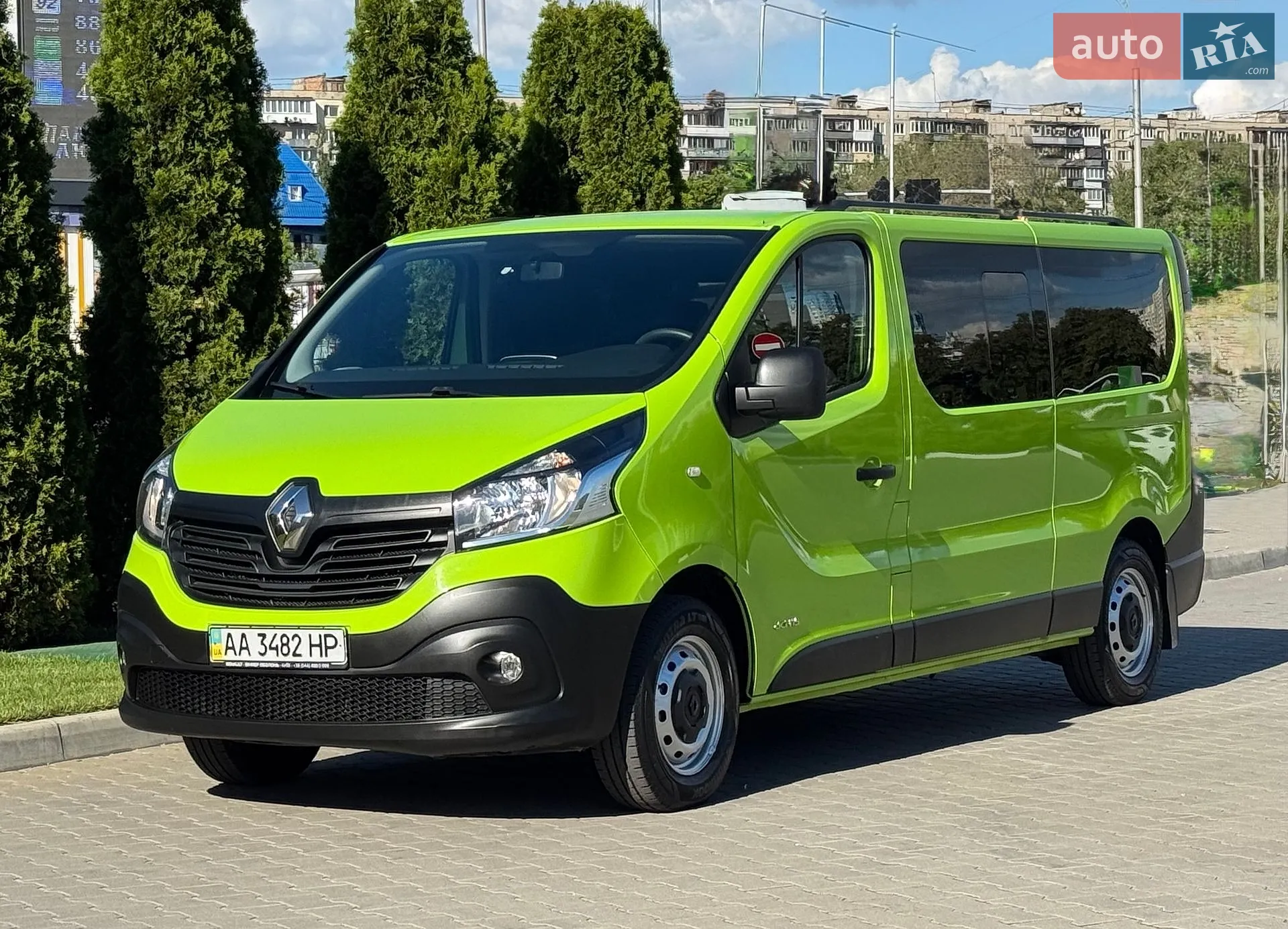 2015 Renault Trafic - мініатюра 3