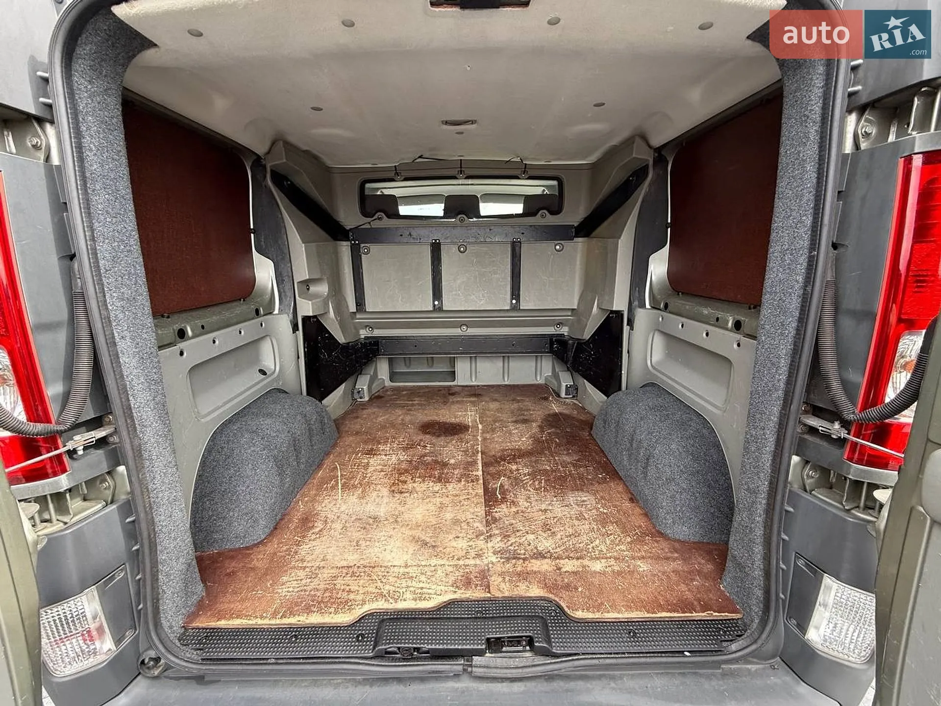2010 Renault Trafic - мініатюра 25