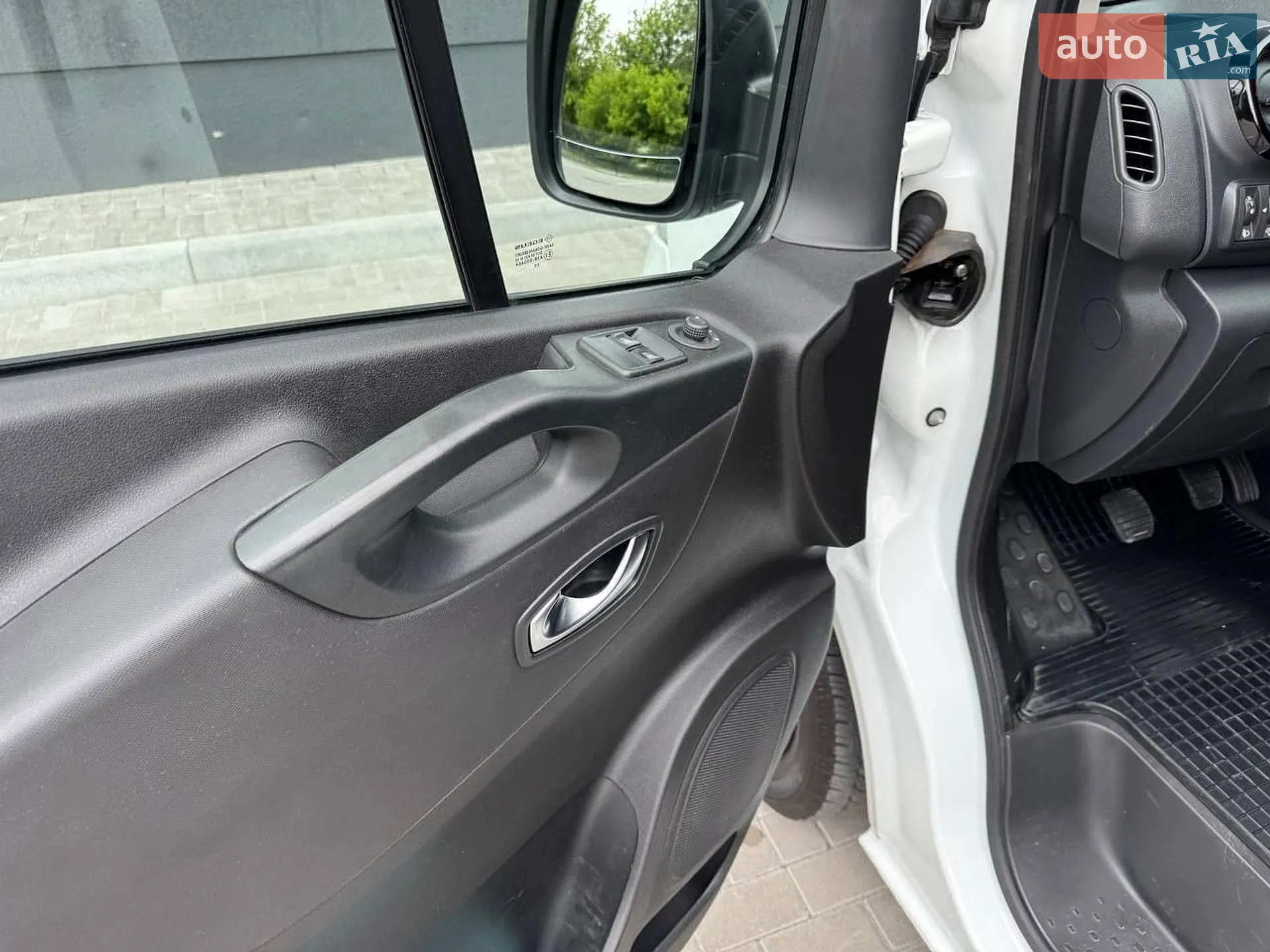 2020 Renault Trafic - мініатюра 44