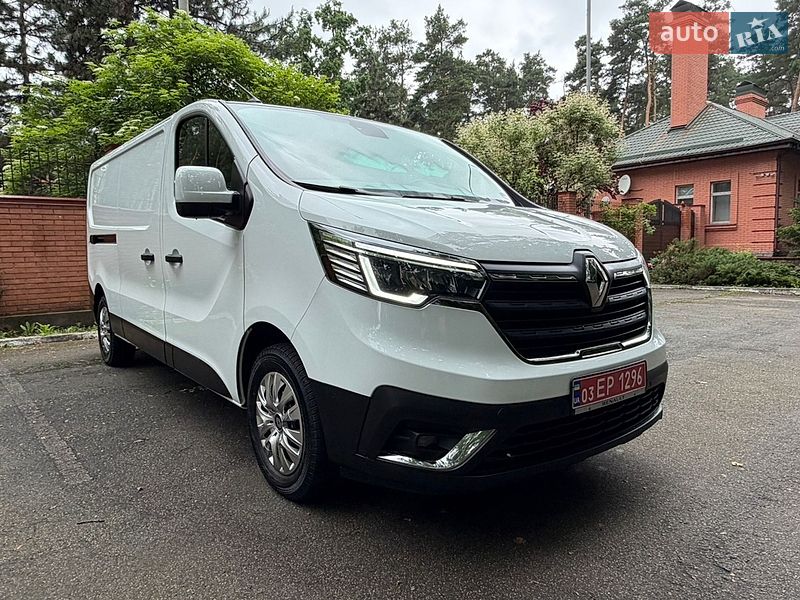 Другие грузовики Renault Trafic 2023 в Киеве