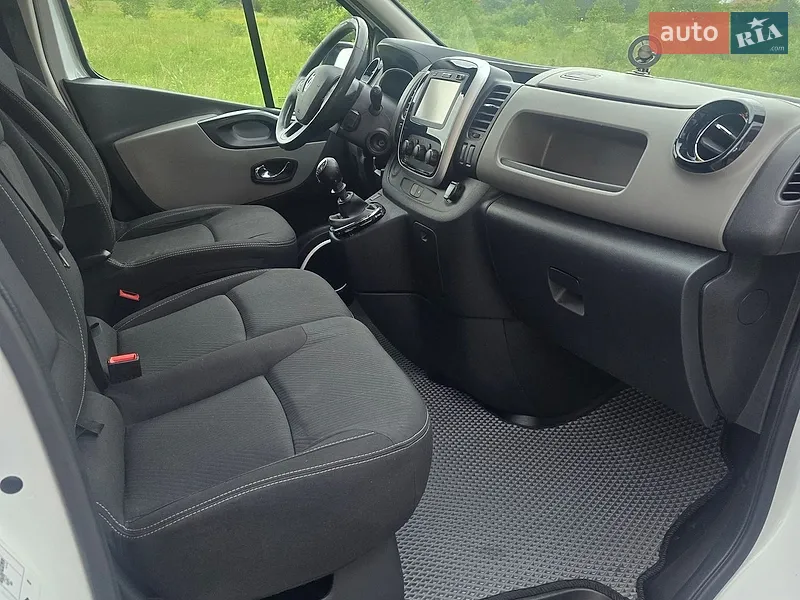 Renault Trafic 2018 VIN VF1FL000261780005 фото оголошення 12 з 31