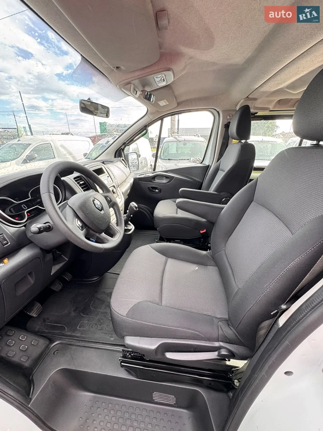 2019 Renault Trafic - мініатюра 24