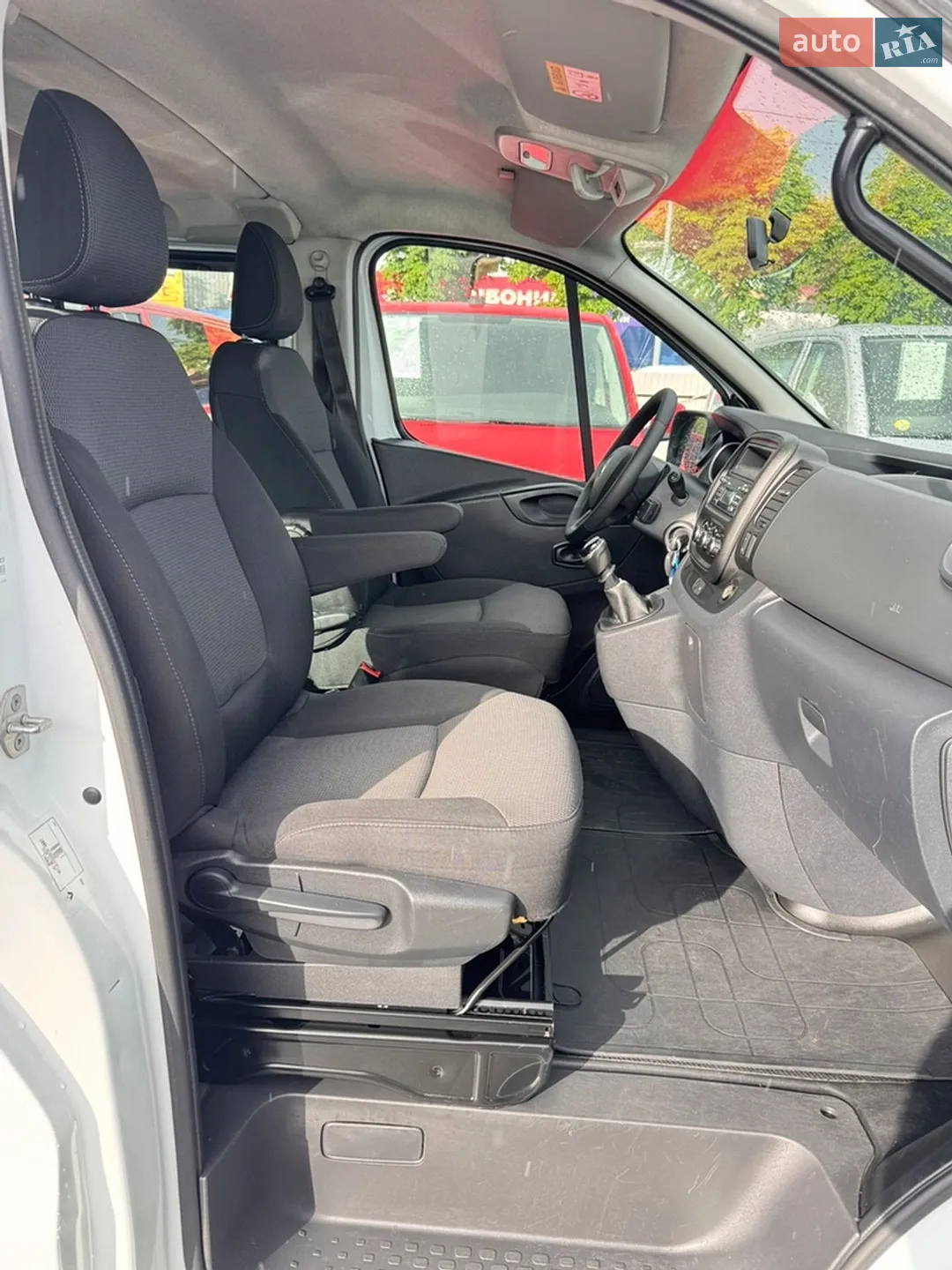 2019 Renault Trafic - мініатюра 30