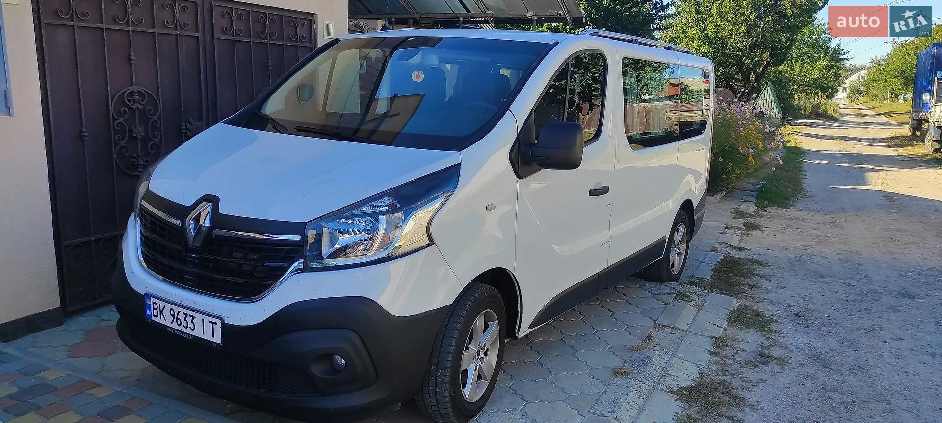 2021 Renault Trafic - мініатюра 3