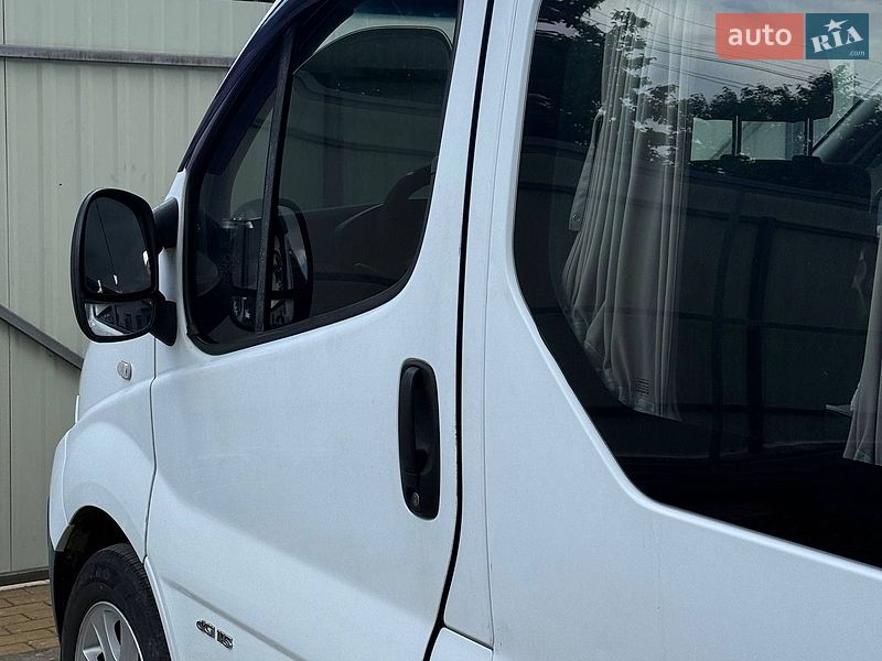 Грузовой фургон Renault Trafic 2012 в Буче