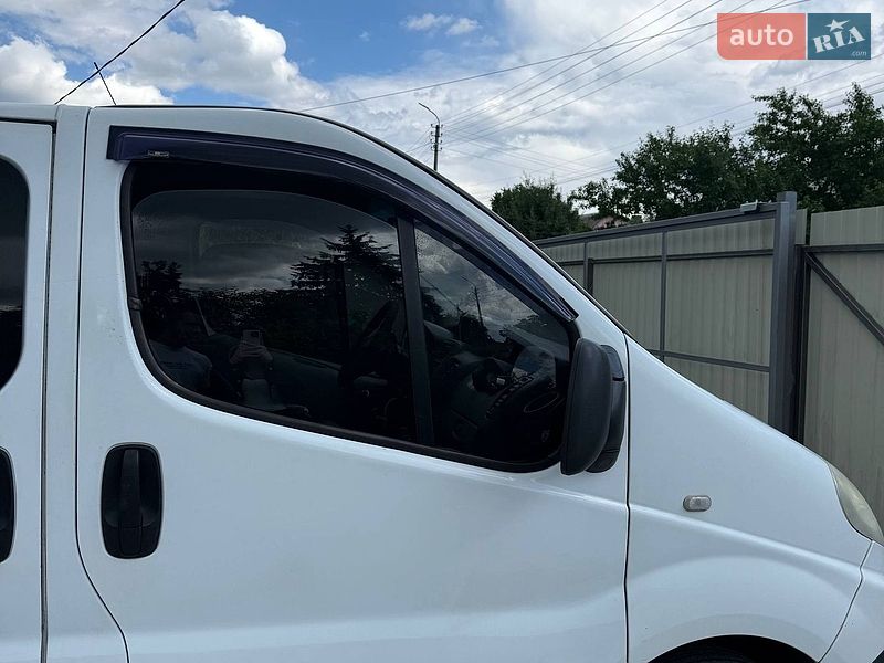 Грузовой фургон Renault Trafic 2012 в Буче