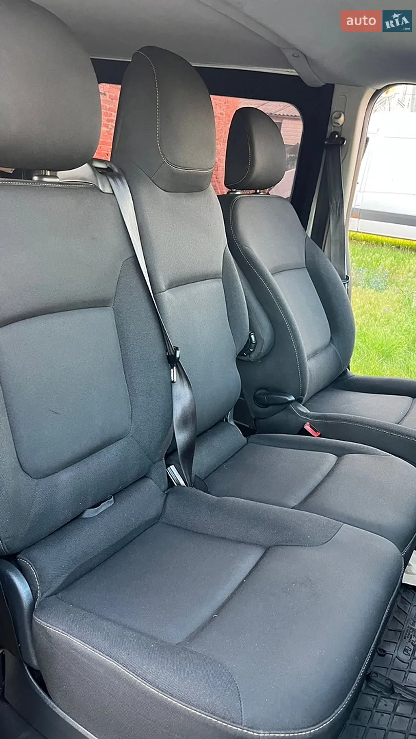 2016 Renault Trafic - мініатюра 47