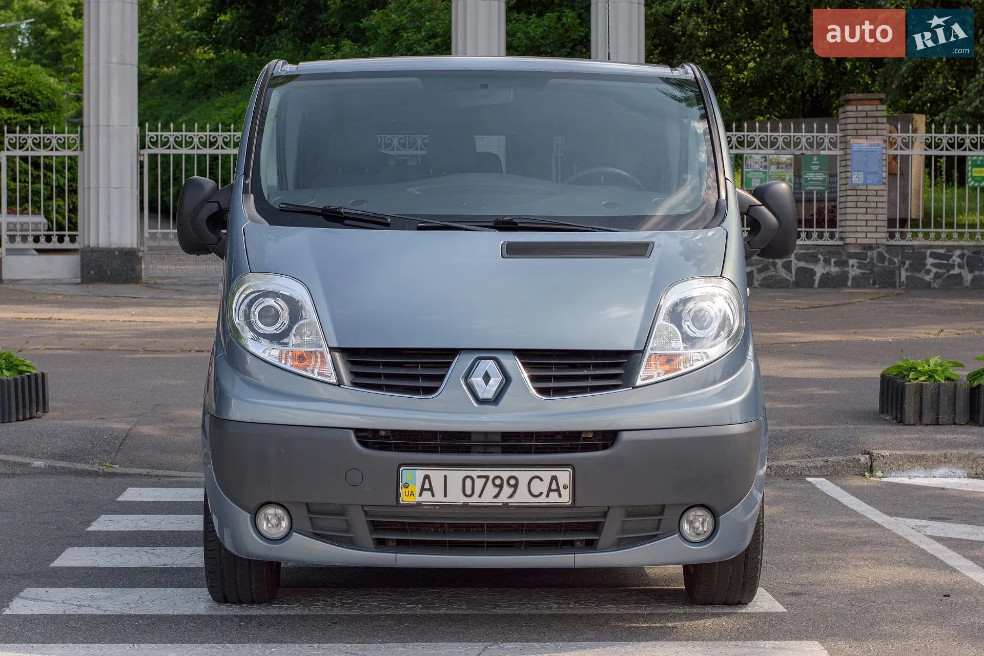 2012 Renault Trafic - мініатюра 3