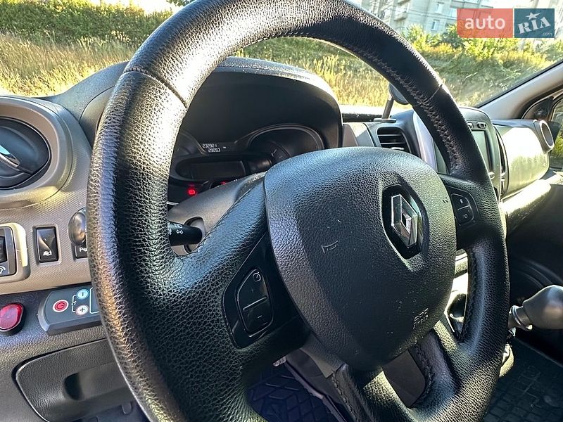 Минивэн Renault Trafic 2016 в Кременчуге