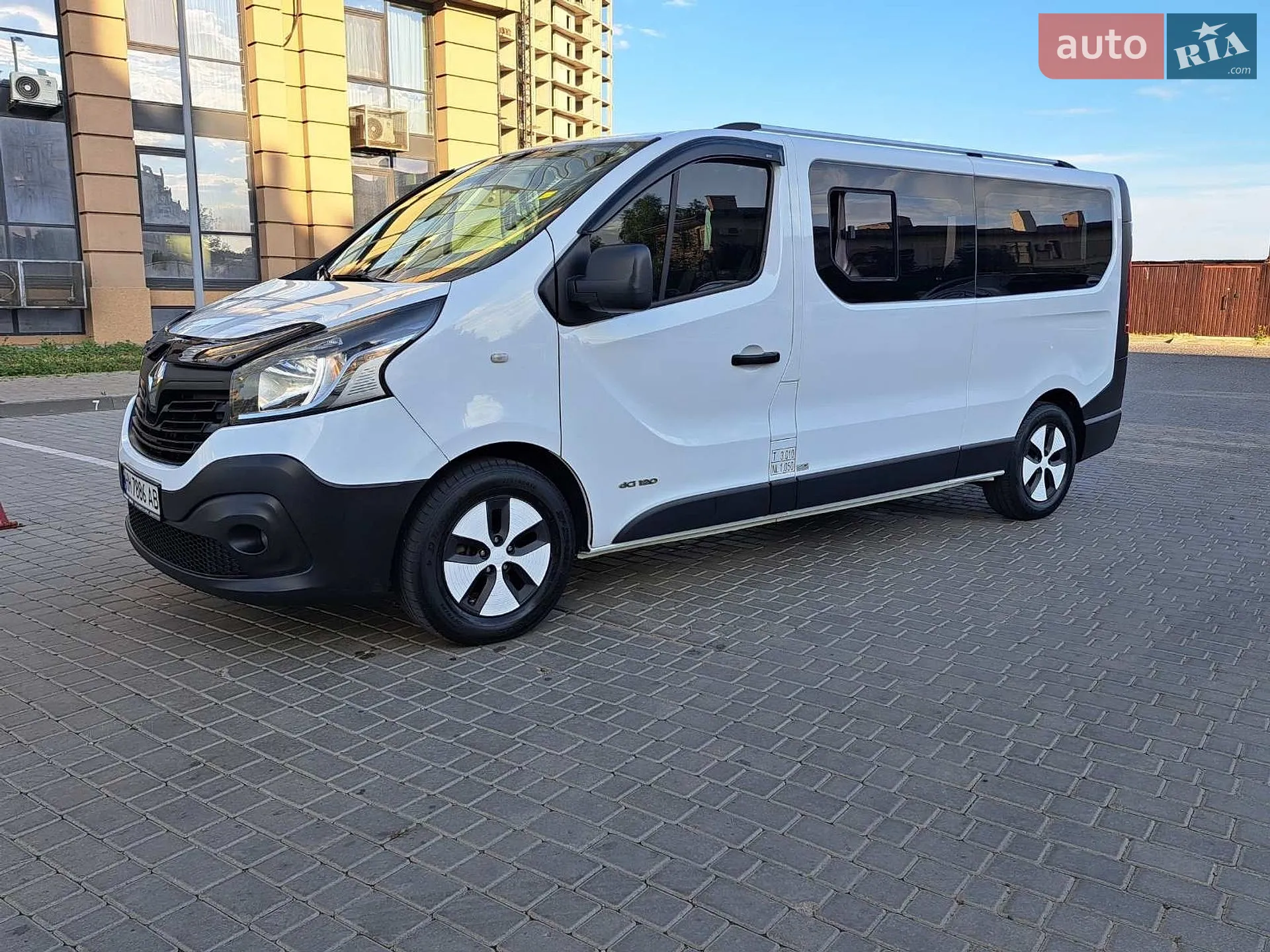 2016 Renault Trafic - мініатюра 15