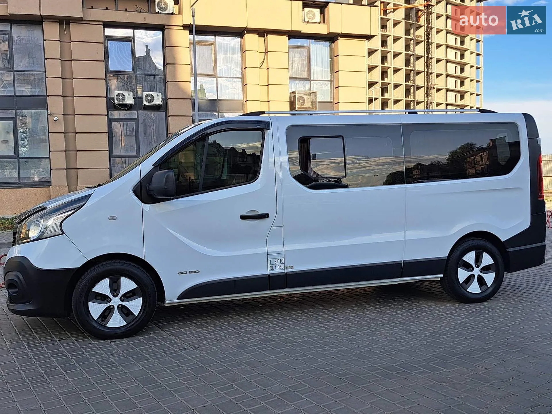 2016 Renault Trafic - мініатюра 16