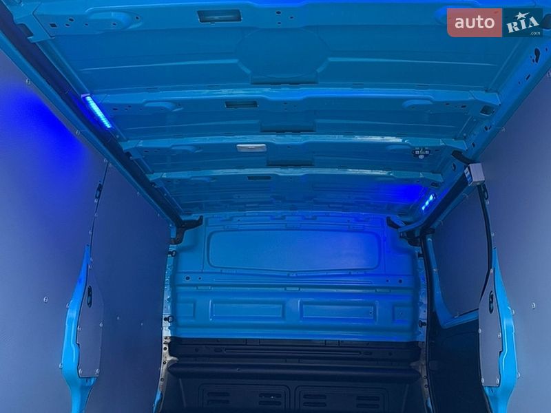 Вантажний фургон Renault Trafic 2022 в Києві