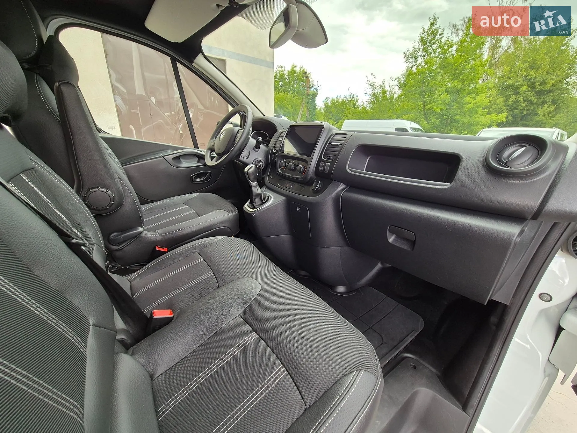 2021 Renault Trafic - мініатюра 16