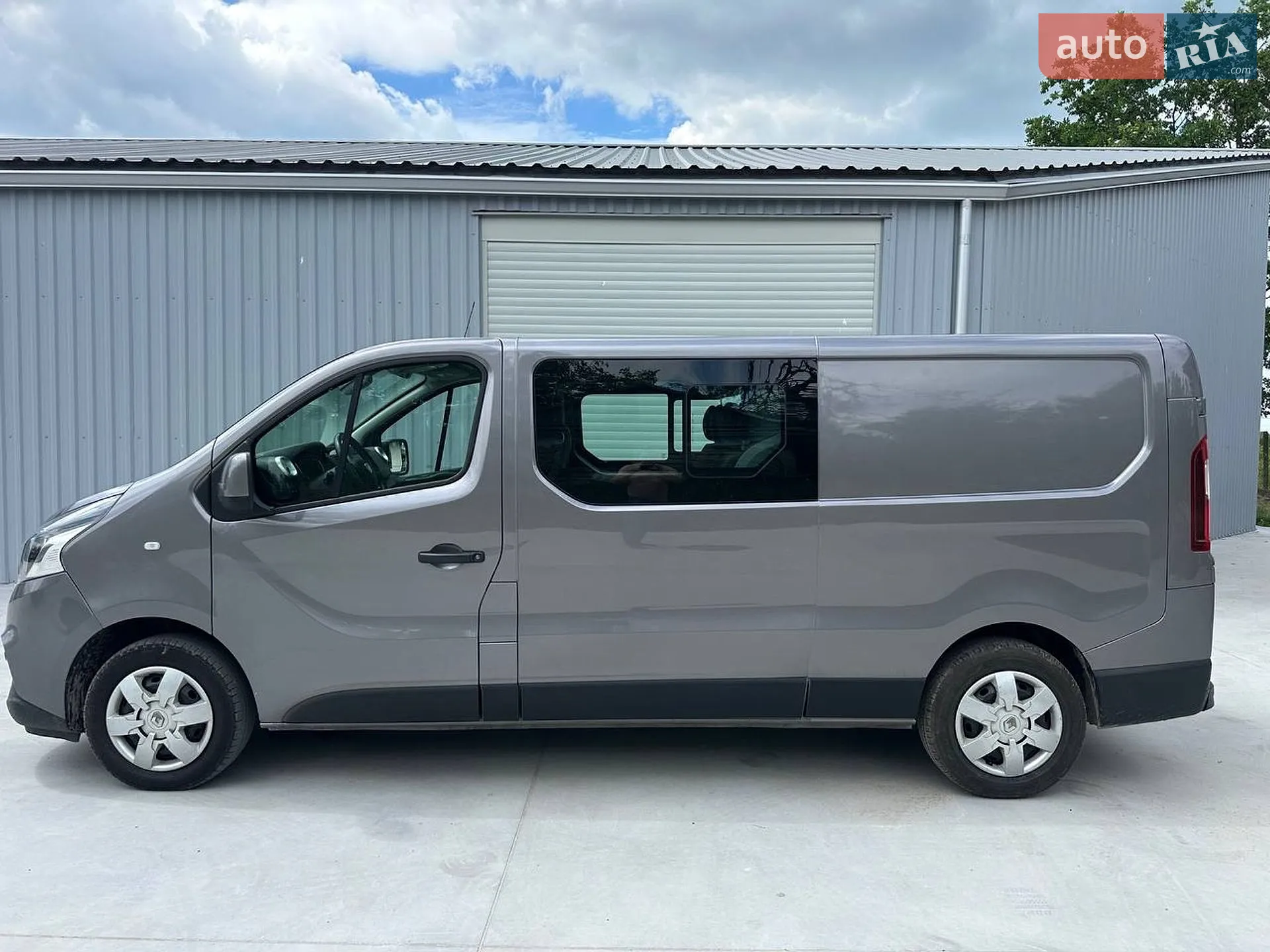2019 Renault Trafic - мініатюра 2