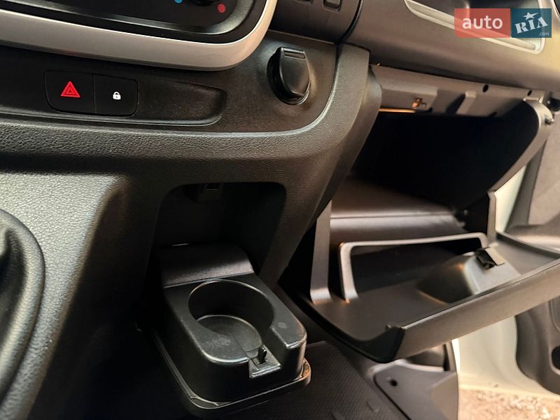 Грузопассажирский фургон Renault Trafic 2021 в Львове фото 109 Грузопассажирский фургон Renault Trafic 2021 в Львове