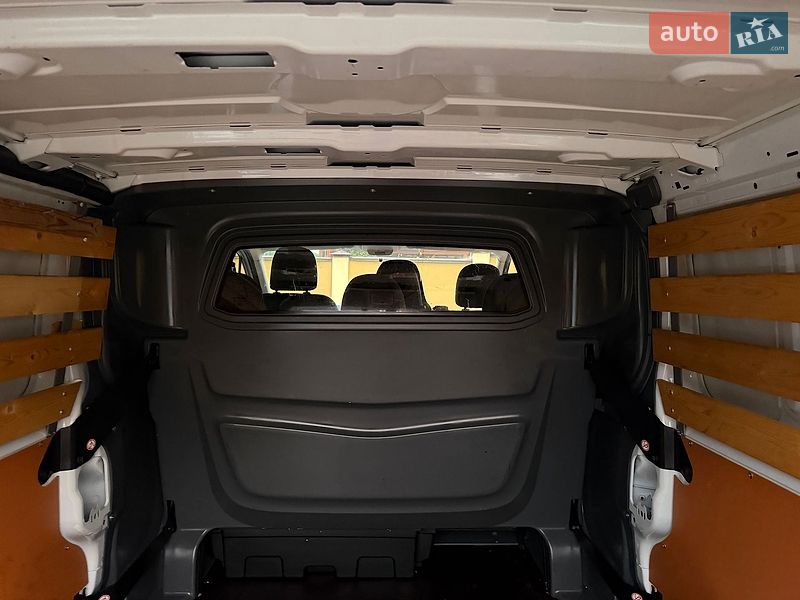 Грузопассажирский фургон Renault Trafic 2021 в Львове фото 116 Грузопассажирский фургон Renault Trafic 2021 в Львове