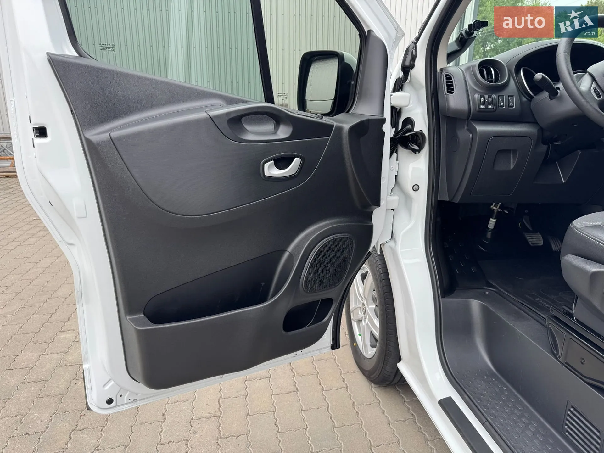 2020 Renault Trafic - мініатюра 20