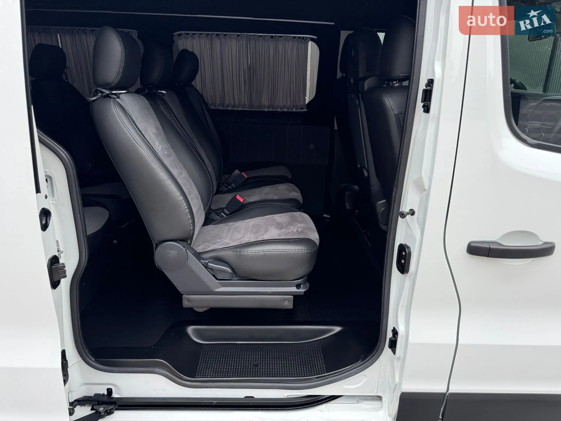 2020 Renault Trafic - мініатюра 64