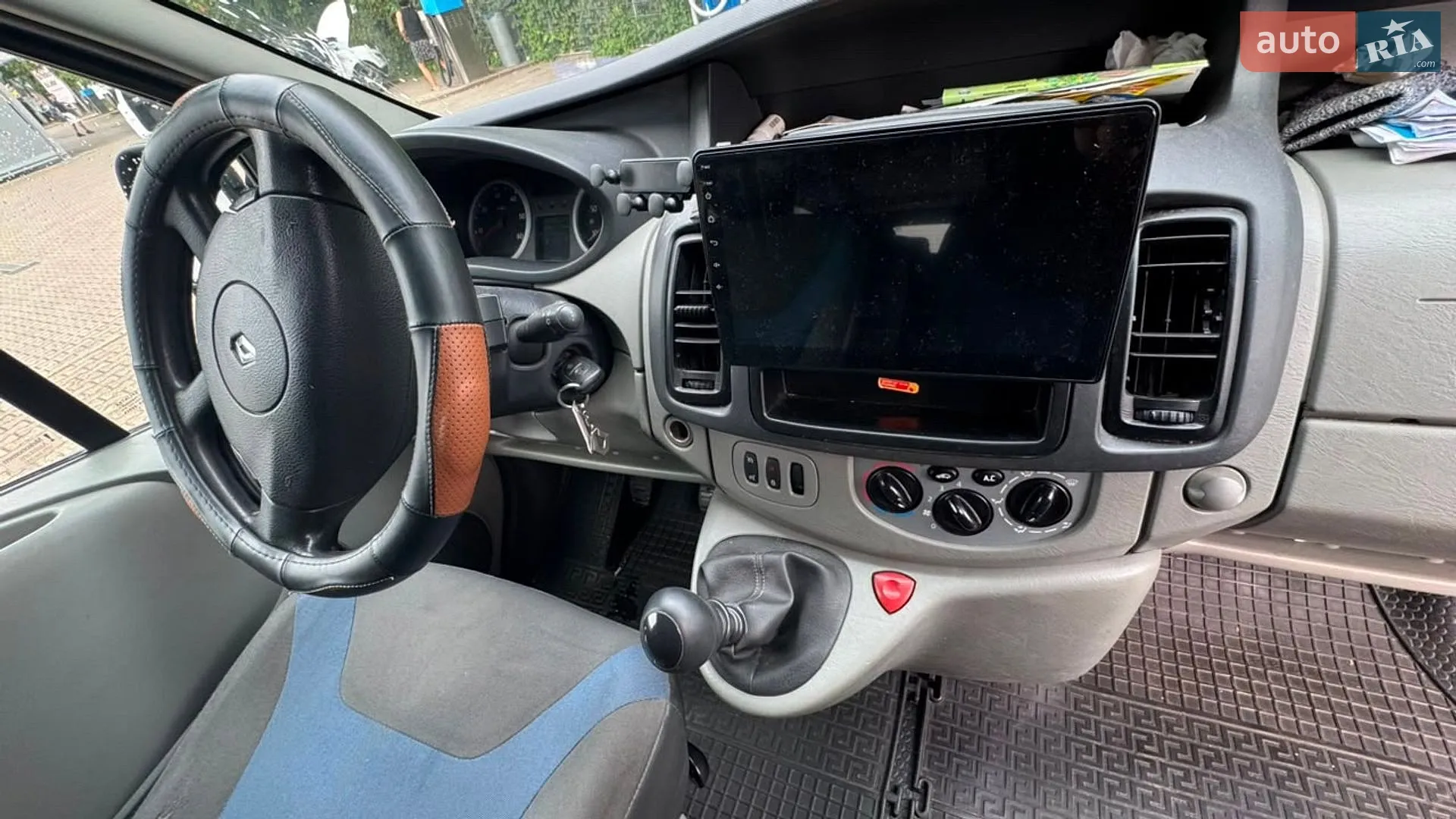 2010 Renault Trafic - мініатюра 13
